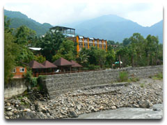 北港溪溫泉山莊