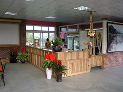 咖啡工坊-木製吧台